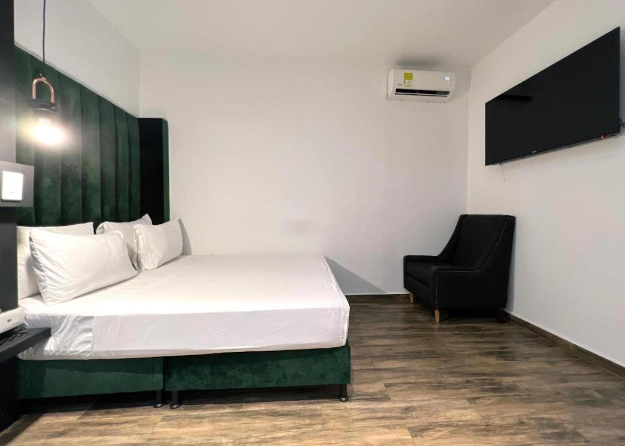 Hotel Lleras Medellín Esterno foto