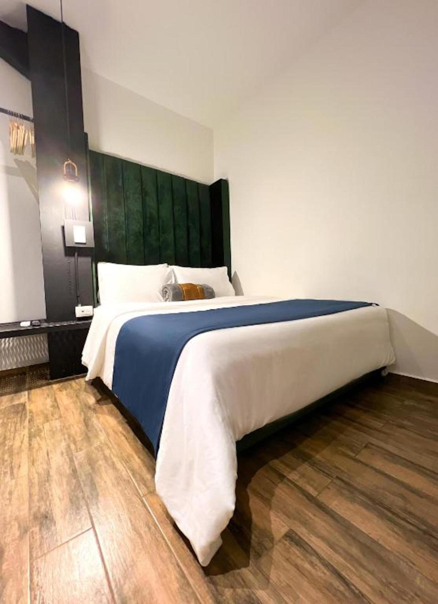 Hotel Lleras Medellín Esterno foto