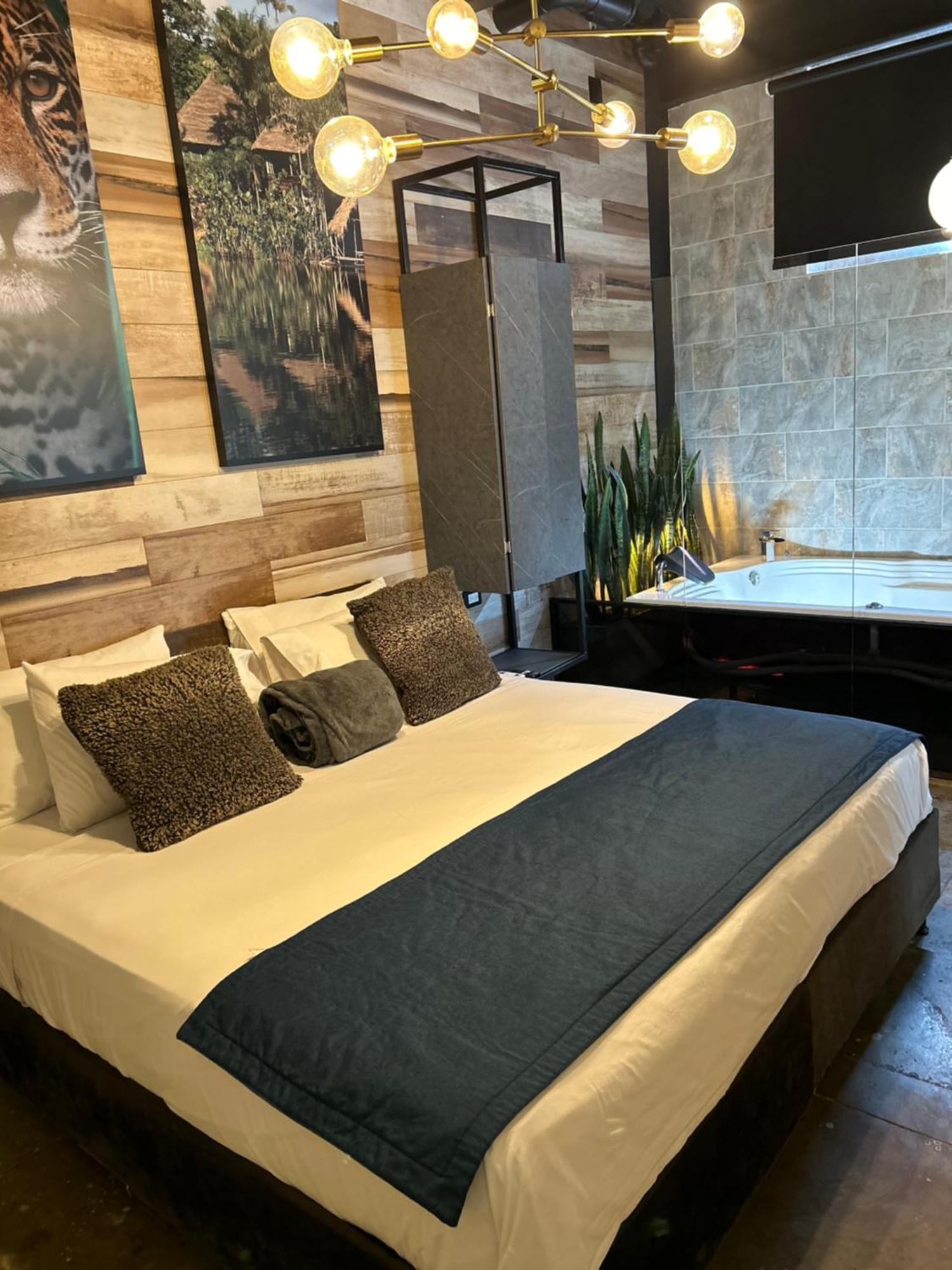 Hotel Lleras Medellín Esterno foto