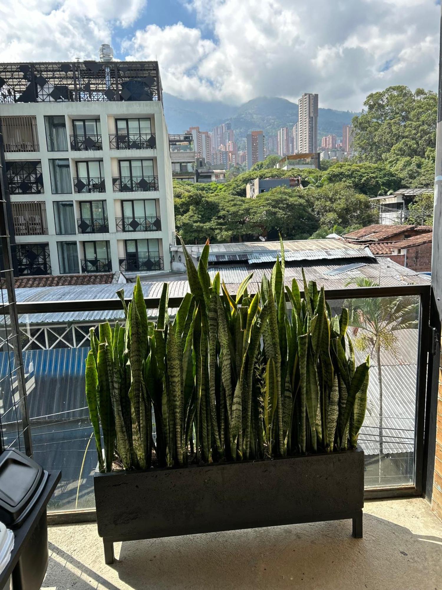 Hotel Lleras Medellín Esterno foto