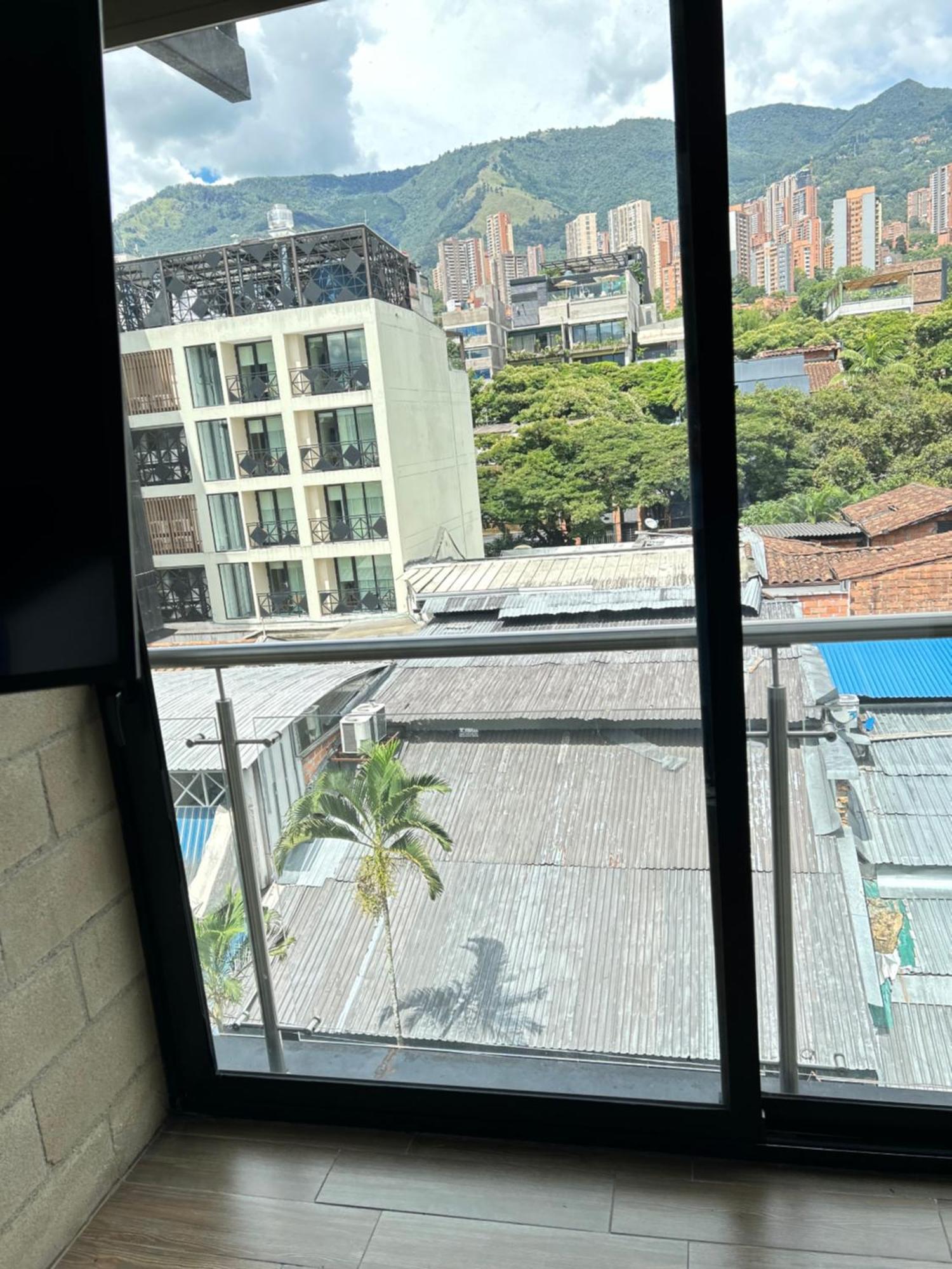 Hotel Lleras Medellín Esterno foto